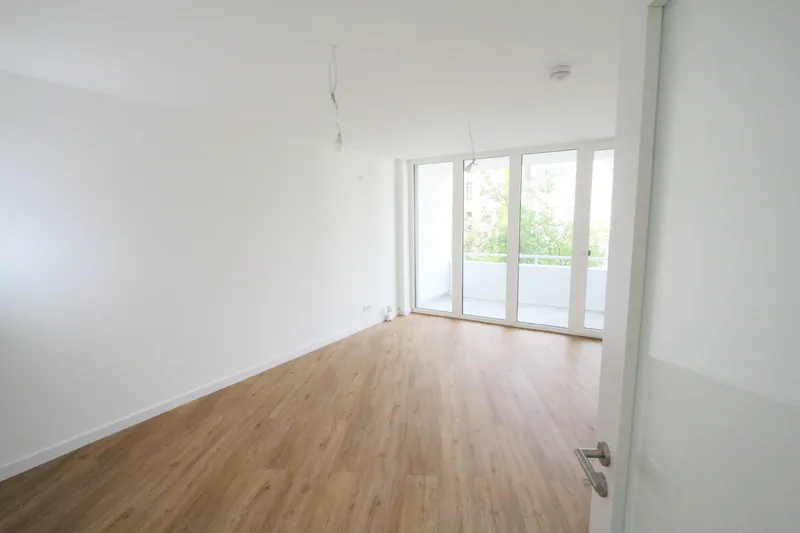 Hochwertiger Erstbezug nach Kernsanierung – Balkon, Fußbodenheizung, Top-Ausstattung & Stellplatz — photo 1